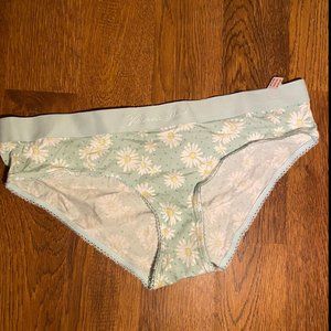 🐎 hip hugger panty L12-14